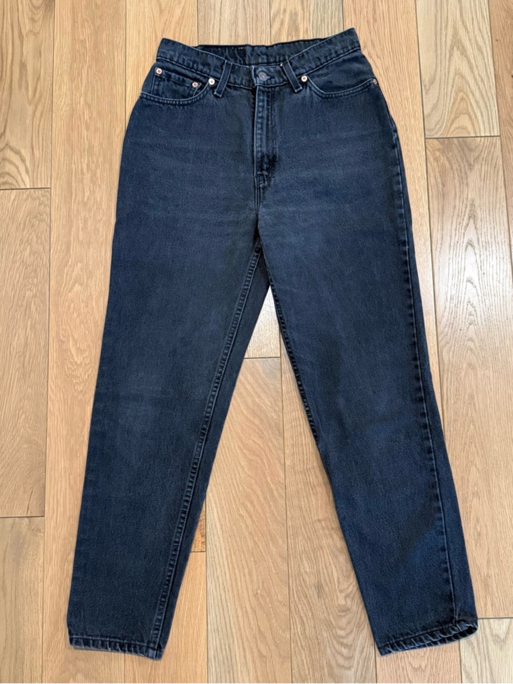 Vintage Made In USA Levi’s 512 High Rise Ankle Taper Size 2 Gray Jeans Mom Denim